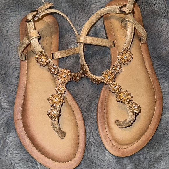 Gold Jeweled Sandals Sz 6.5 - Picture 2 of 6